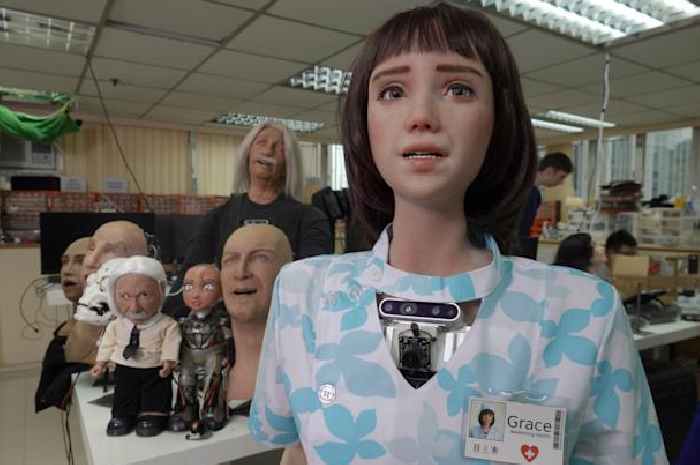 Grace is a Robot Who Takes Care of Covid Patients